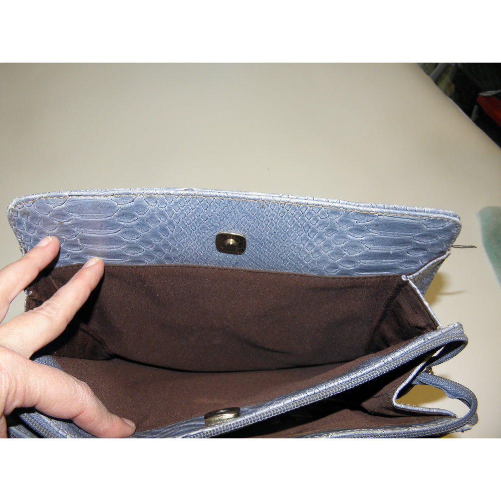 Liz Claiborne Light Blue Purse - Picture 6 of 7